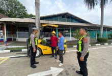 Satlantas Polres Serang melakukan edukasi keselamatan berlalu lintas melalui Progran Polantas Karib. Foto Yono