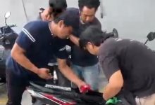 Proses penangkapan pelaku Curanmor di Serang. Foto Yono