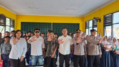 Satresnarkoba Polres Serang menyosialisasikan bahaya narkoba. Foto Yono