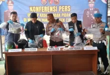 Polsek Ciruas jumpa pers soal sistem sewa sepi rakitan. Foto Yono