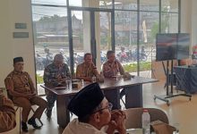 Muspika dan Polsek Kragilan sosialisasi bahaya narkoba terkait kasus kades. Foto Yono