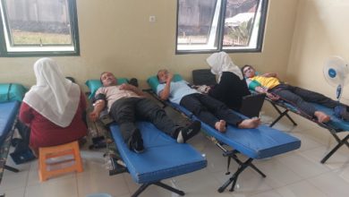 Kegiatan bakti kesehatan di Subsektor Bandung Polsek Pamarayan. Foto Yono