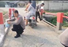 Revitalisasi jembatan merah putih di saluran irigasi Kampung Baru, Kecamatan Pamarayan. Foto Yono