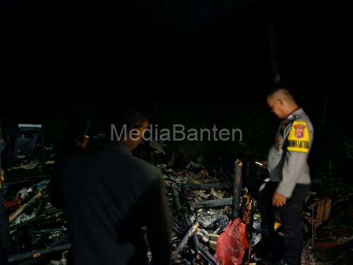 Rumah Tarmidi di Pontang tebakar. Foto Yono