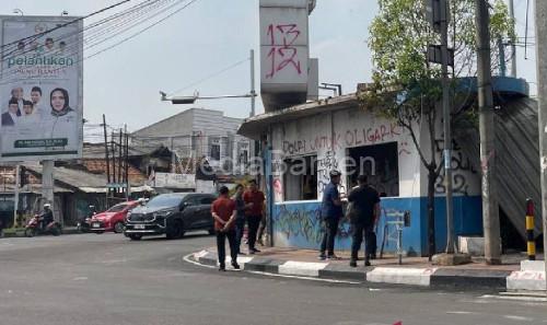 Pos Polisi di Ciceri, Kota Serang yang dirusak masa pendemo. Foto: Antara