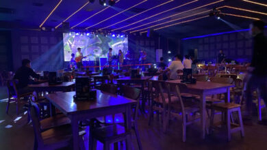 Suasana dalam Pose Bar and Restoran. Foto: Iqbal Kurnia