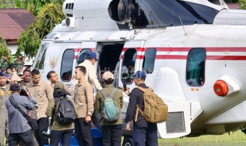 Presiden RI, Prabowo Subianto ke Tamiang Aceh untuk meninjau pemanguna hunia. Foto Antara