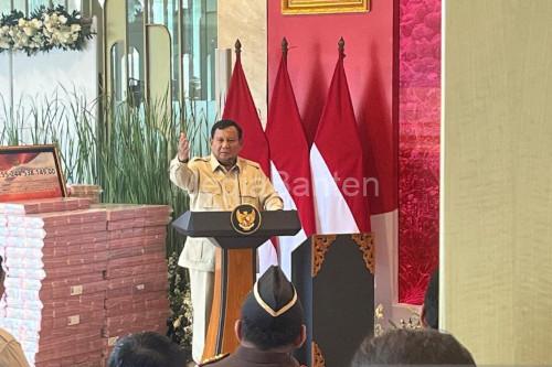 Presiden RI, Prabowo Subianto saat menyaksikan pengembalian uang kasus korupsi COP Rp13 triliun. foto: Antara