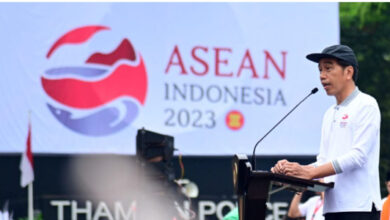 Presiden RI, Joko Widodo saat Kick Off Ketuaan ASEAN di Bunderan HI, Jakarta. Foto: BPMI Satpres RI