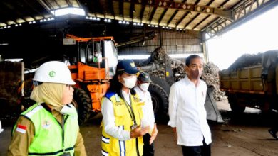 Kunjungan Presiden RI, Joko Widodo ke TPST RDF Cilacap. Foto: Web Setkab RI