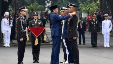 Pelantikan perwira remaja TNI dan Polri. Foto: BPMI SatPres / Setkab RI