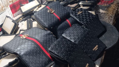 Produksi Dompet di Lebak. Foto: Antara