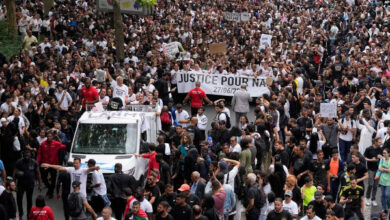 Protes penembakan remaja berbau rasisme di Perancis. Foto: VOA