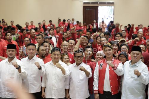 PSI all out memenangkan Andra Soni - Dimyati Natakusumah menjadi Gubernur dan Wakil Gubernur Banten. Foto: Yono