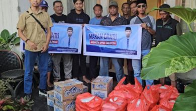 Muhamad Ramadhan, anggota DPRD Kabupaten Poso menggelar Jumat Berkah. Foto: Yono