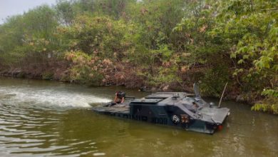 Uji kedap ranpur BTR 50 P(M). Foto: Ahmad Munawir - Menkav 2 Mar