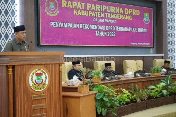 Rapat Paripurna DPRD Kabupaten Tangerang. Foto: Iqbal Kurnia