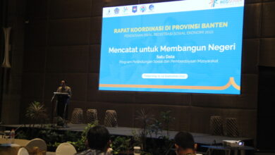 Slide penjelasan BPS soal regsoscek se-Indonesia. Foto: BPS Banten