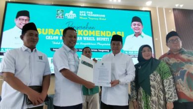 PKB Kabupaten Tangerang memberikan rekomendasi ke Maesyal - Intan. Foto: Antara