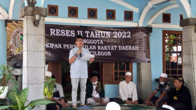Rahmadullah, anggota DPRD Cilegon soroti soal kartu cilegon sejahtera.