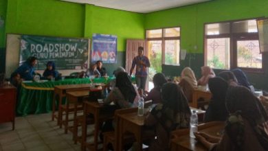 Roadshow Guru Pemimpin di sebuah madrasah di Sindangheula Kabupaten Serang. Foto: Susilawati