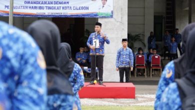 Robinsar, Wali Kota Cilegon memipin upcara Hari Kesadaran Nasional. Foto Daeng Yusvin