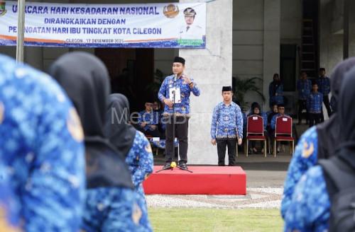 Robinsar, Wali Kota Cilegon memipin upcara Hari Kesadaran Nasional. Foto Daeng Yusvin