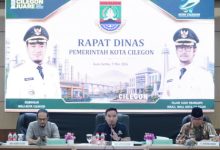 Wali Kota Cilegon, Robinsar mengumpulkan seluruh OPD. Foto Daeng Yusvin