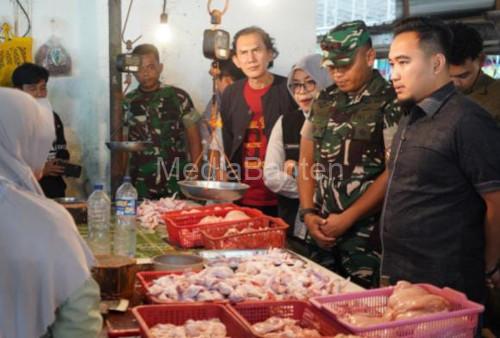 Wali Kota Cilegon, Robinsa bersama Forkopimda mencek harga bahan pokok. Foto Daeng Yusvin