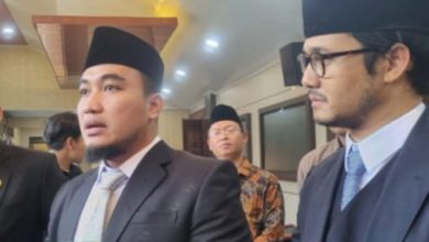 Wali Kota Cilegon, Robinsar dan wakilnya, Fajar Hadi Prabowo. Foto Daeng Yusvin