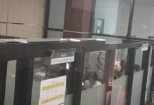 Dalam ruangan ini, Nikita Mirzani berteriak dan menangis. Foto: Aden Hasanudin