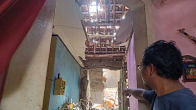 Salah satu rumah di Tangsel yag rusak parah akibat ledakan misterius. Foto: Antara