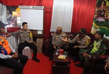 Safari Ramadan Kapolres Serang, AKBP Condro Sasongko kali ini Pospam Interchange Cikande. Foto: Yono