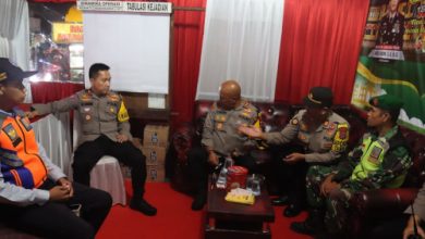 Safari Ramadan Kapolres Serang, AKBP Condro Sasongko kali ini Pospam Interchange Cikande. Foto: Yono