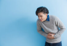 ilustrasi sakit perut. Foto: KlikDokter