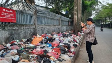 Salah satu lokasi pembuangan sampah liar di Kabupaten Tangerang. Foto Antara