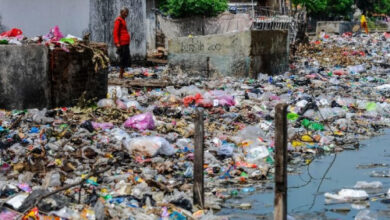 Salah satu sungai di Kabupaten Serang penuh sampah. Foto: Antara