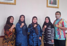 Kepala UPT Kota Serang, Ratu Illoh dan jajarannya. Foto: Aden Hasanudin