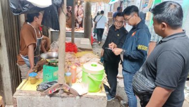 Satgas Pangan Polres Serang sidak ke Pasar Ciruas. Foto: Yono