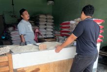 Satgas Pangan Polres Serang pantau harga beras. Foto Yono