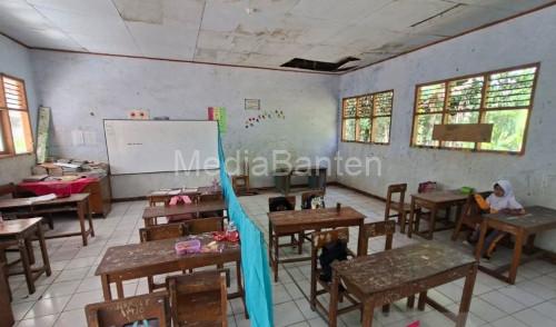 Kondisi ruangan di salah satu SDN Bangkuyung 2 Pandeglang. Foto Antara