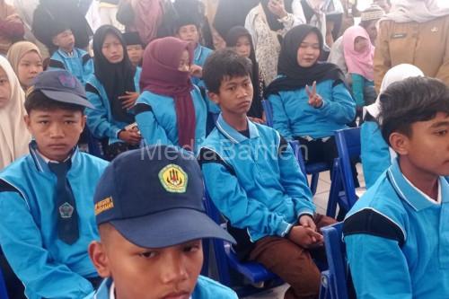 Murid Sekolah Rakyat Terpadu 36 Lebak. Foto Antara