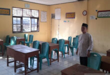 Ruang kelas SMP Swasta di Kota Serang yang kosong karena tak dapat murid baru. Foto: Antara