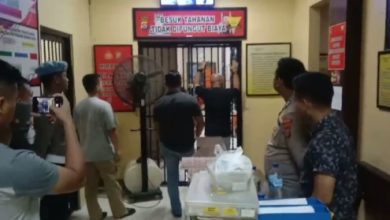 Kapolres Serang, AKBP Condro Sasongko sidak ke Rutan Polres Serang. Foto: Yono