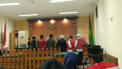 Sidang kasus BBM ilegal jenis minyak cong di PN Serang. Foto: Adam Maulana