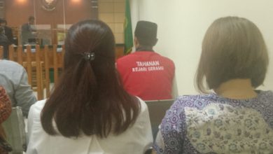 Terdakwa di PN Serang. Foto: Adam Maulana