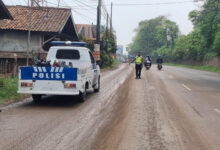 Lokasi kecelakaan pengendara honda beat. Foto: Yono