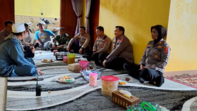 Kunjungan Kapolres Serang, AKBP Yudha Satria ke Ponpes Tebuireng Petir. Foto: Yono