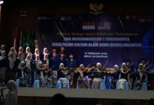 Penyambutan kunjungan kehormatan dari KISAS Malaysia ke SMU Muhi Yogyakarta. Foto Yusron Ardi Darma