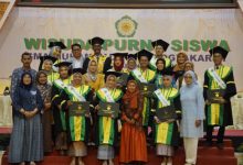 SMA Muhi Yogyakarta gelar wisuda purrna. Foto: Yusron